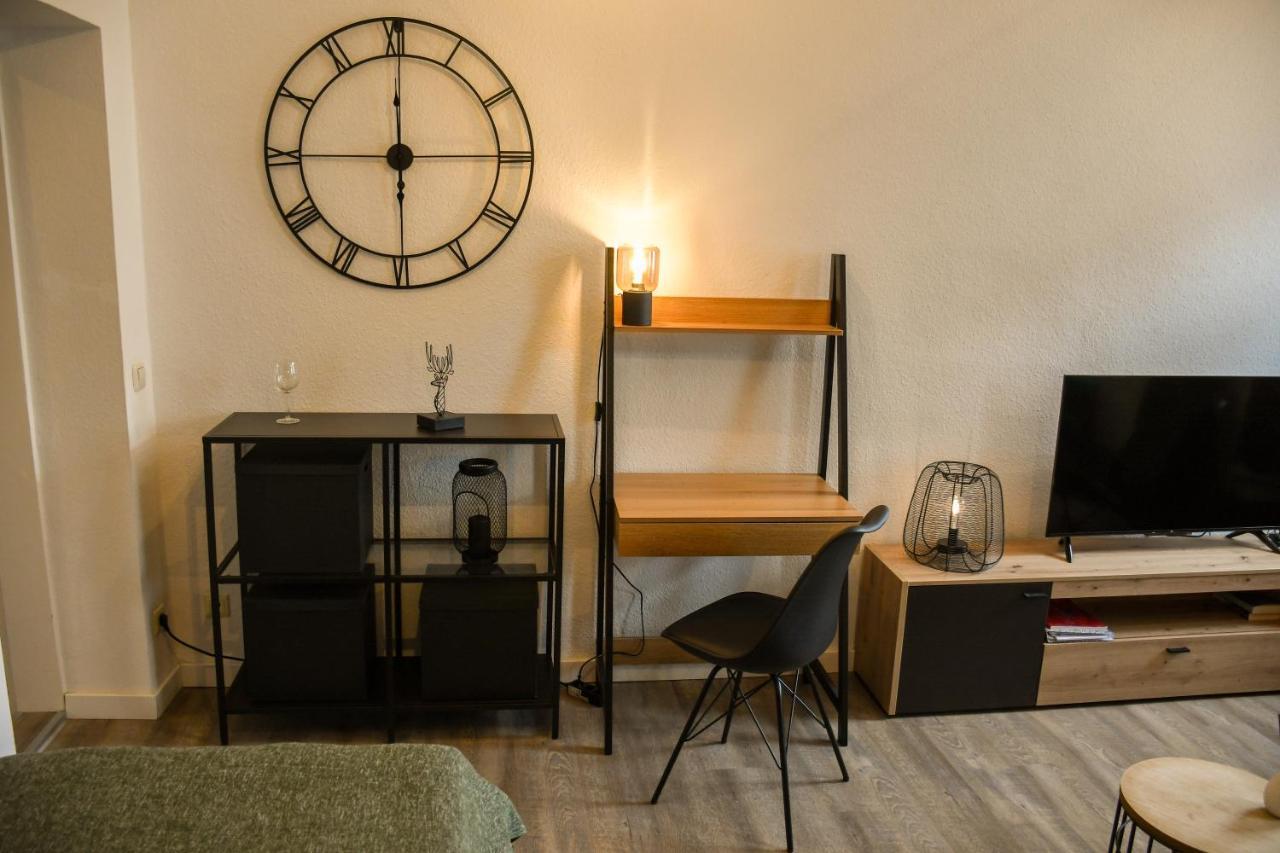 Moderne Ferienwohnung In Direkter Naehe Zur Uni, Netflix Gratis, Wlan, Waschmaschine, Geschirrspueler, Zentrum, ケムニッツ エクステリア 写真