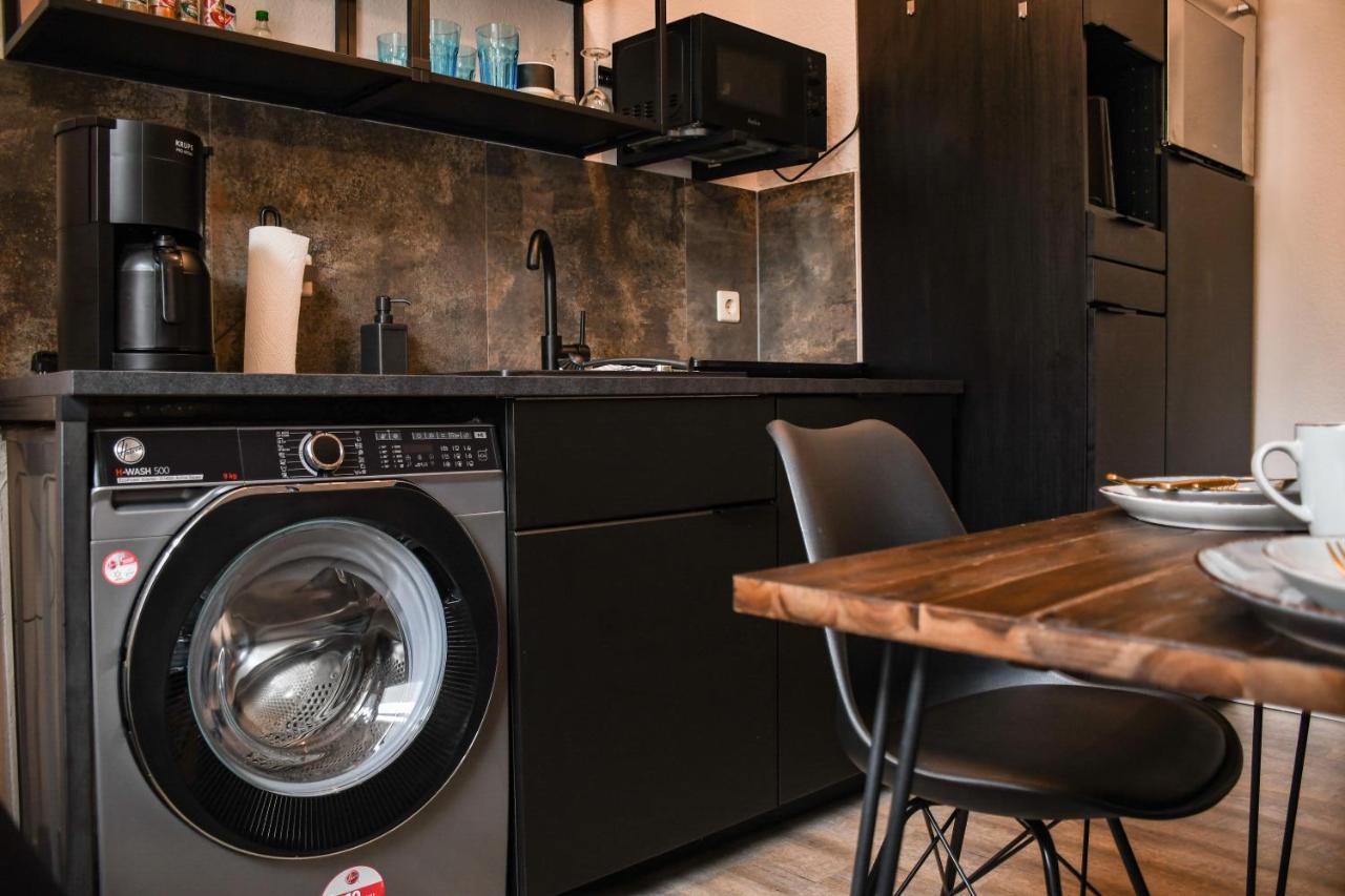 Moderne Ferienwohnung In Direkter Naehe Zur Uni, Netflix Gratis, Wlan, Waschmaschine, Geschirrspueler, Zentrum, ケムニッツ エクステリア 写真